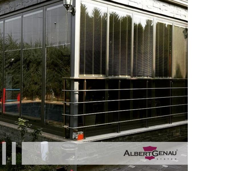 Albert Genau Cam Balkon