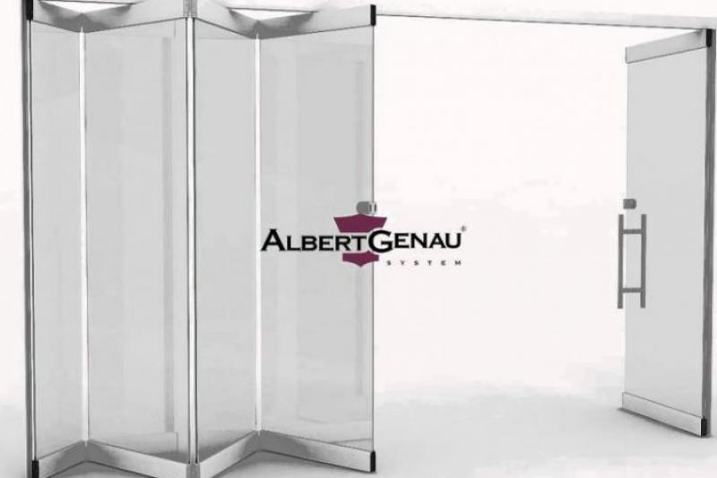 Albert Genau Cam Balkon