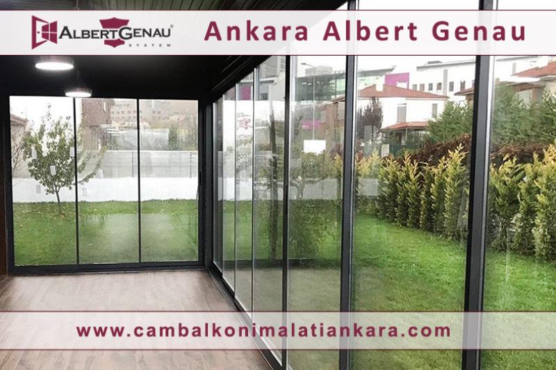 Albert Genau Cam Balkon