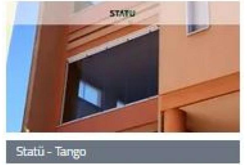 Albert Genau Cam Balkon